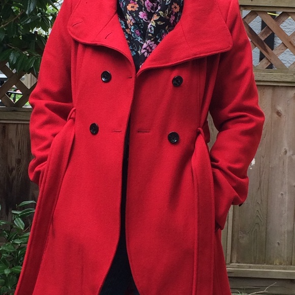 SOLD Guess Wool Coat, size M - Picture 12 of 13